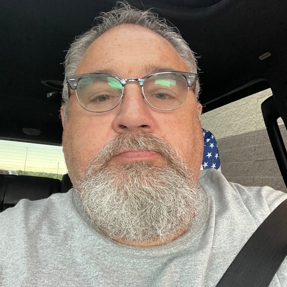 Meet your Posher, Dean - Picture 1 of 2